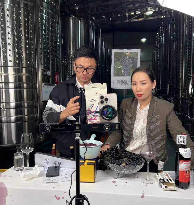 听障人士在直播间里“被望见” — 新京报