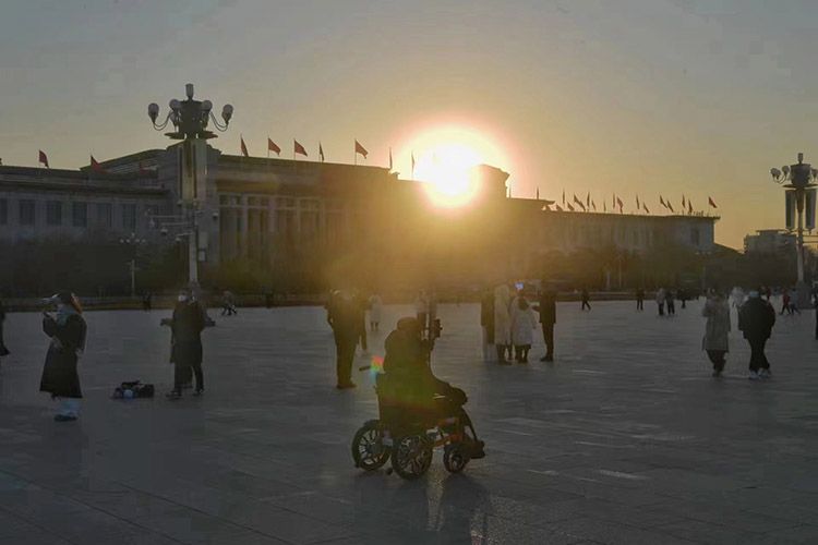 你好2023！天安门广场举行元旦升旗仪式