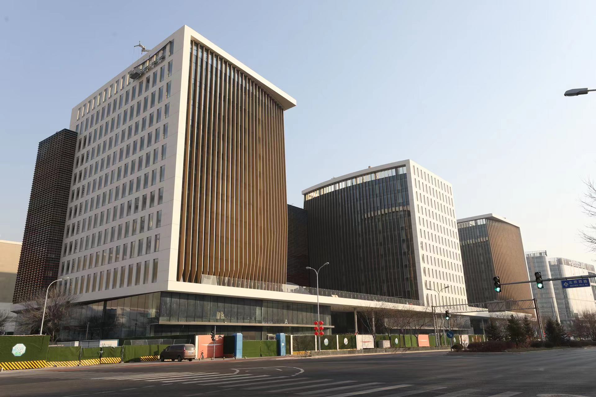 国家会议中心二期配套长啥样中庭半椭圆采光顶写字楼商场兼备