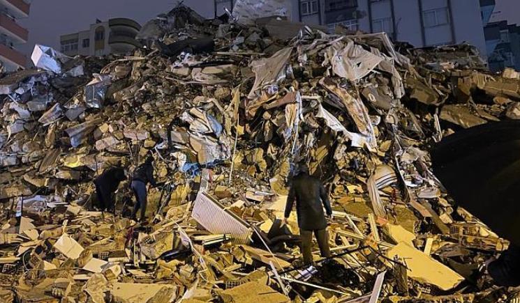 滚动更新丨强震已造成土耳其1651人遇难、叙利亚570人遇难