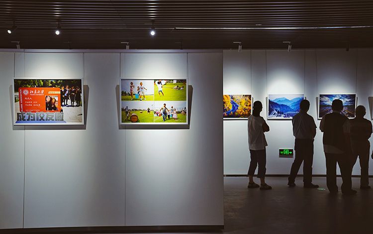 英皇体育官网“北京深处”第三届北京青年摄影展览开幕(图1)