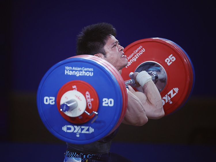 杭州亚运会举重首金李发彬夺男子61公斤级金牌