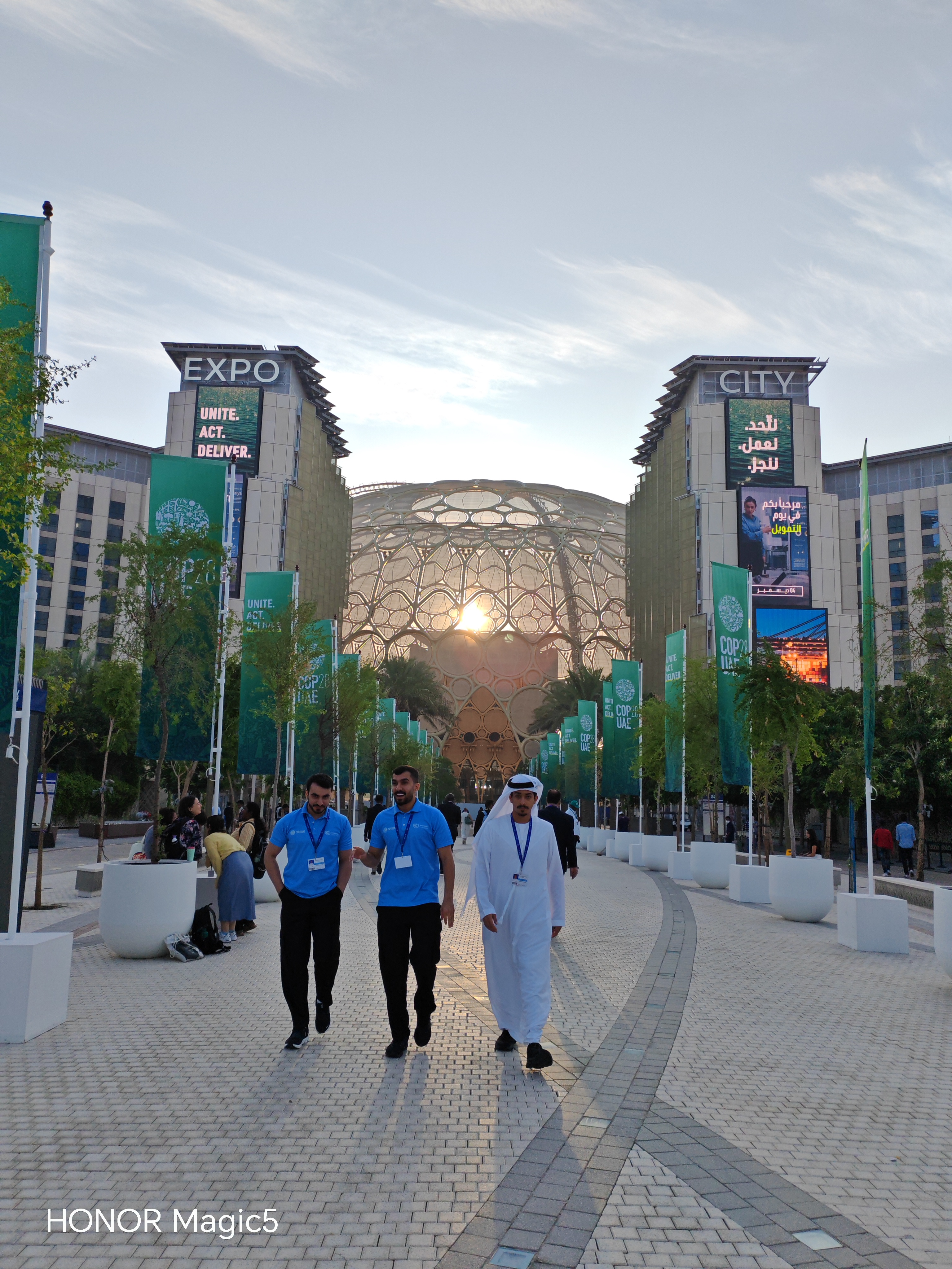 COP 28年长跑，来自迪拜气候大会的坚守、博弈与期待