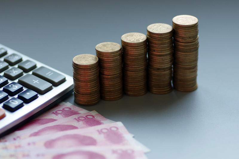 存款"失宠"?4月新增存款减少近4万亿 悄然流向理财市场