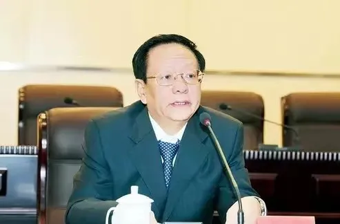 中共中央批准,开除窦万贵,杜梓,张平党籍