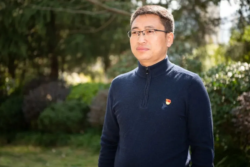 令狐昌洪,任代县长