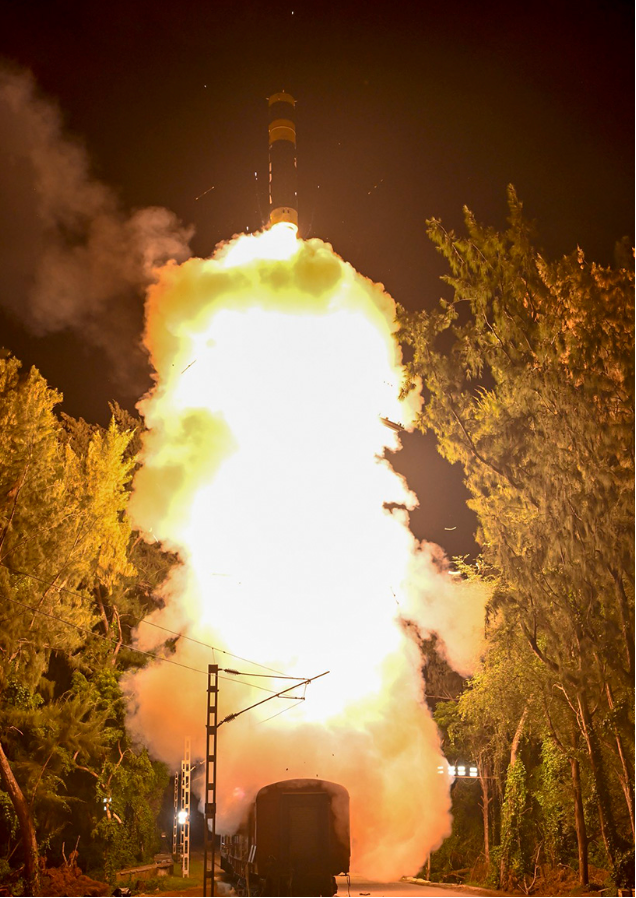 印度称乐成在轨道式挪移平台上发射导弹 — 新京报