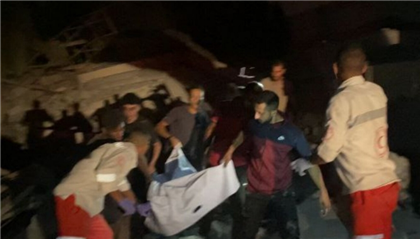 以军空袭加沙城 加沙夷易近防部份称约40人被困废墟 — 新京报