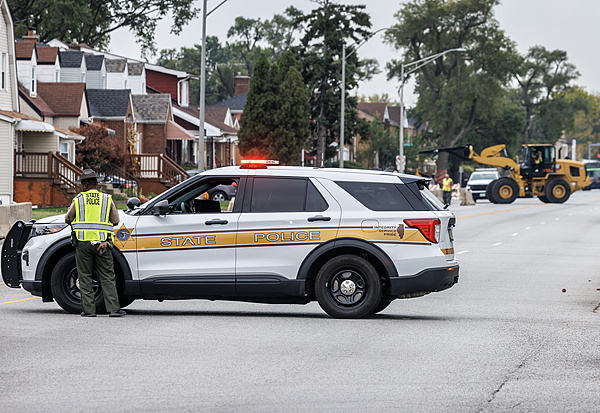 美洛杉矶县因联邦移夷易近法律行动宣告进入紧迫形态 — 新京报