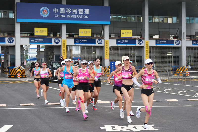 十五运会女子马拉松云南队张德顺夺冠 — 新京报