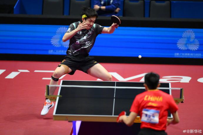 王楚钦获全运会乒乓球男单铜牌 — 新京报