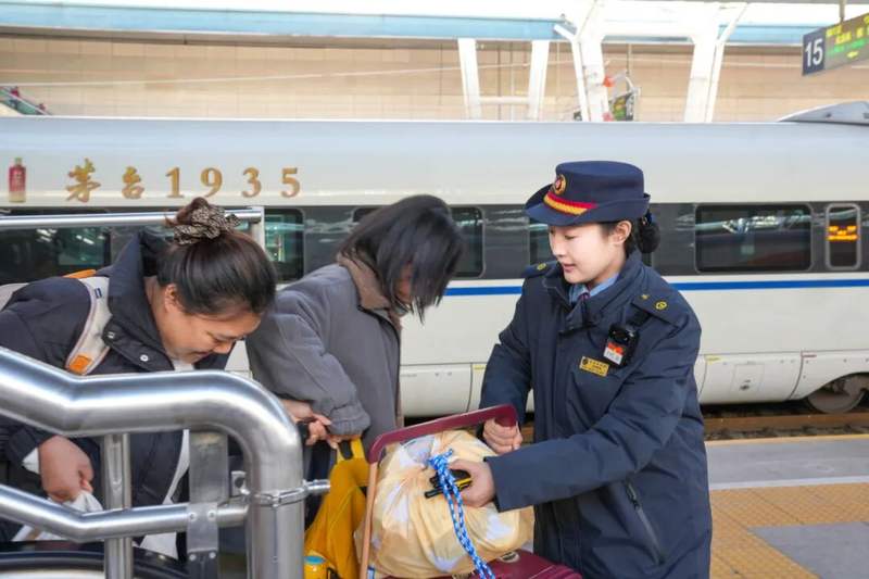 元旦假期，国铁北京局预计发送旅客628万人次 — 新京报