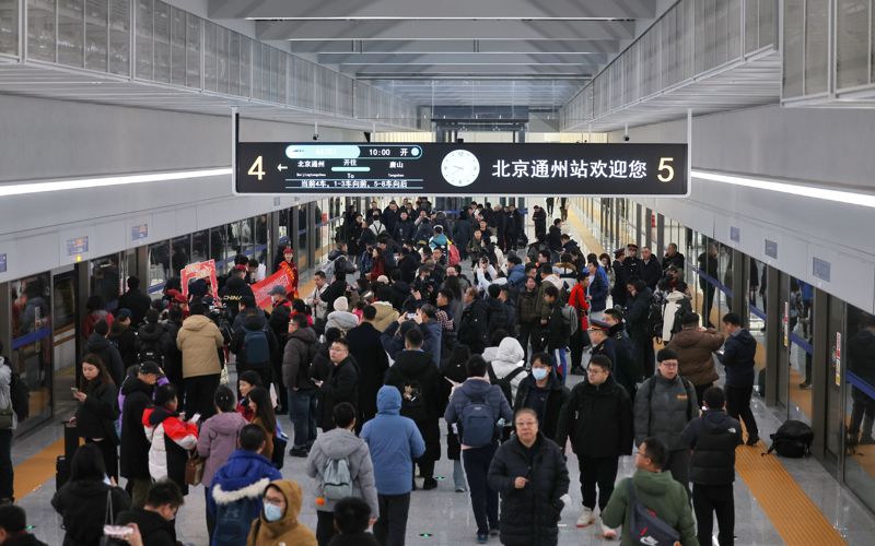 中国60岁以上老人达2.12亿 老龄化逐步加深