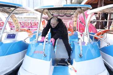 泛舟赏春正当时，明天起五家市属公园游船开航