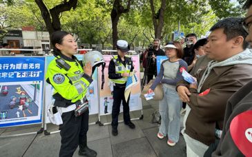 新规实施在即，北京交警：不能用安全帽替代骑行头盔