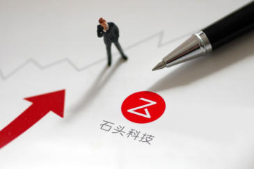 石头科技正在“虚胖”：五年毛利率暴跌近13个点，售后费用翻7倍
