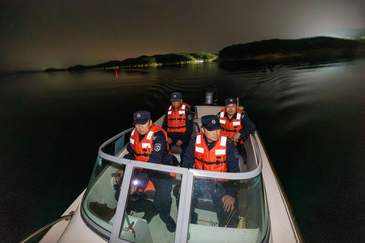 密云水库夏夜执法，守住北京一库清水