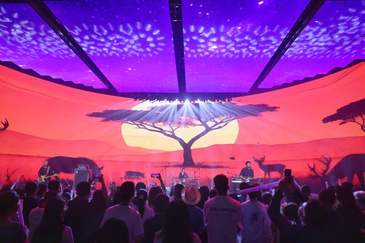 XR虚拟场景随乐曲变换，“大都东南”音乐会精彩上演